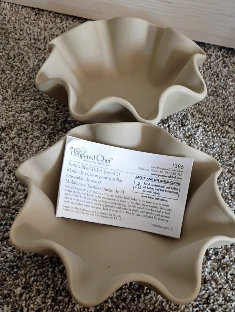 Pampered Chef Cream Tortilla Shell Bakers Set of 2